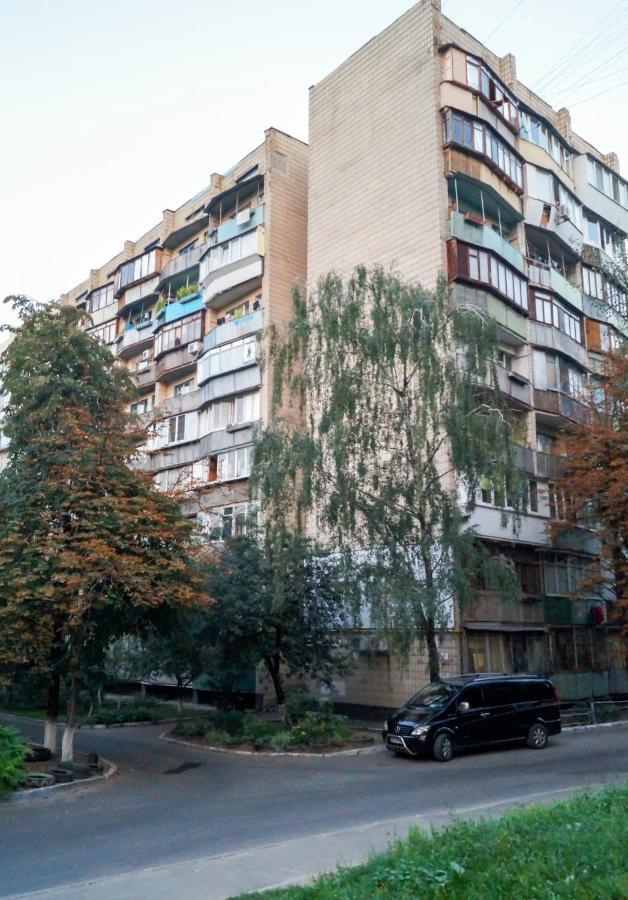 Khoroshaya Kvartira Goloseevskaya 3 Kyiv Exterior foto